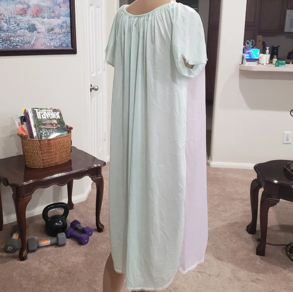 Vintage Lady Camille S pastel colorblock petal hem lace hems sweet soft comfy - Picture 5 of 8